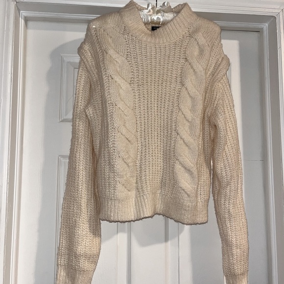 Cable knit sweater - Picture 1 of 2